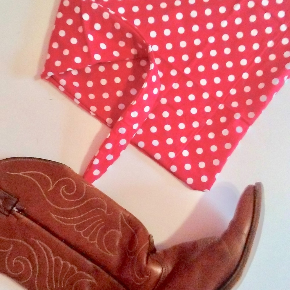 RED AND WHITE POLKA DOT PRINT BANDANA TOP! - Picture 6 of 8